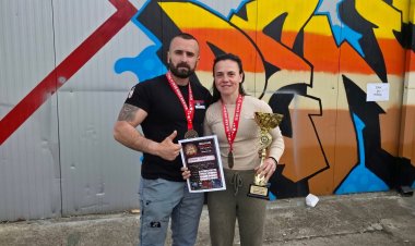 Zorana Mijović iz Pala pokorila Balkan: Zlato i titula najbolje takmičarke u Novom Sadu